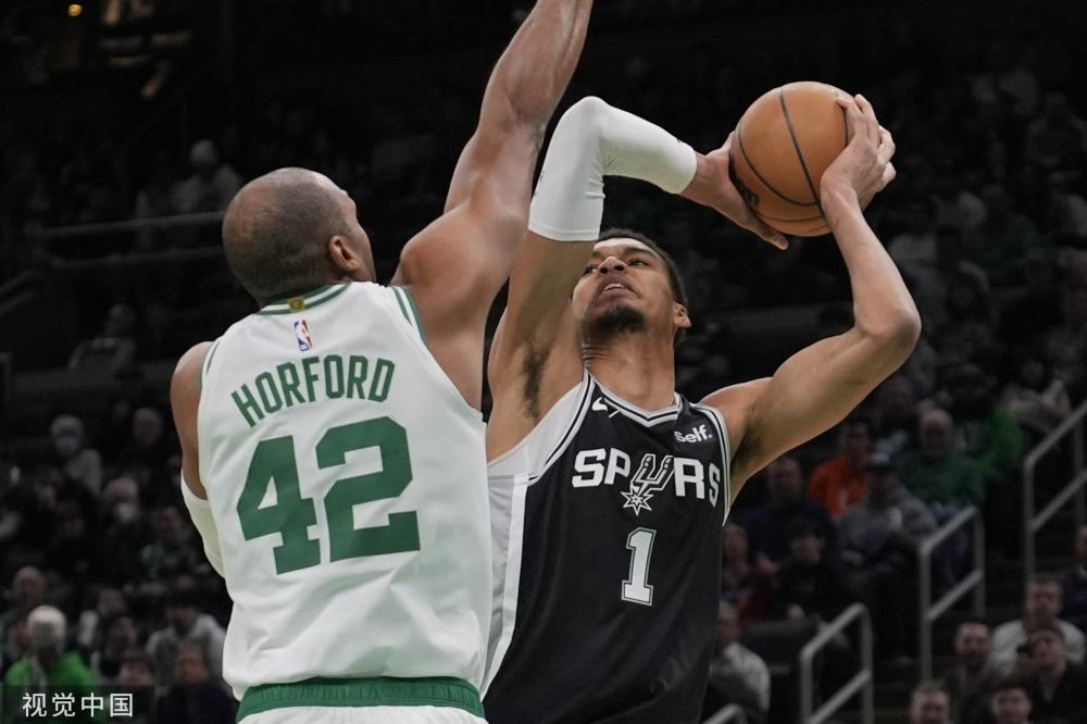 伊始就给球 伊始就给球