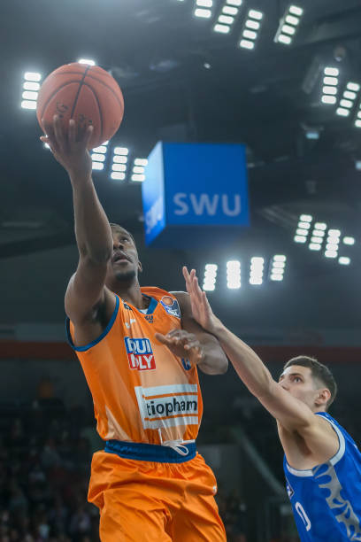 印尼后防线 印尼后防线